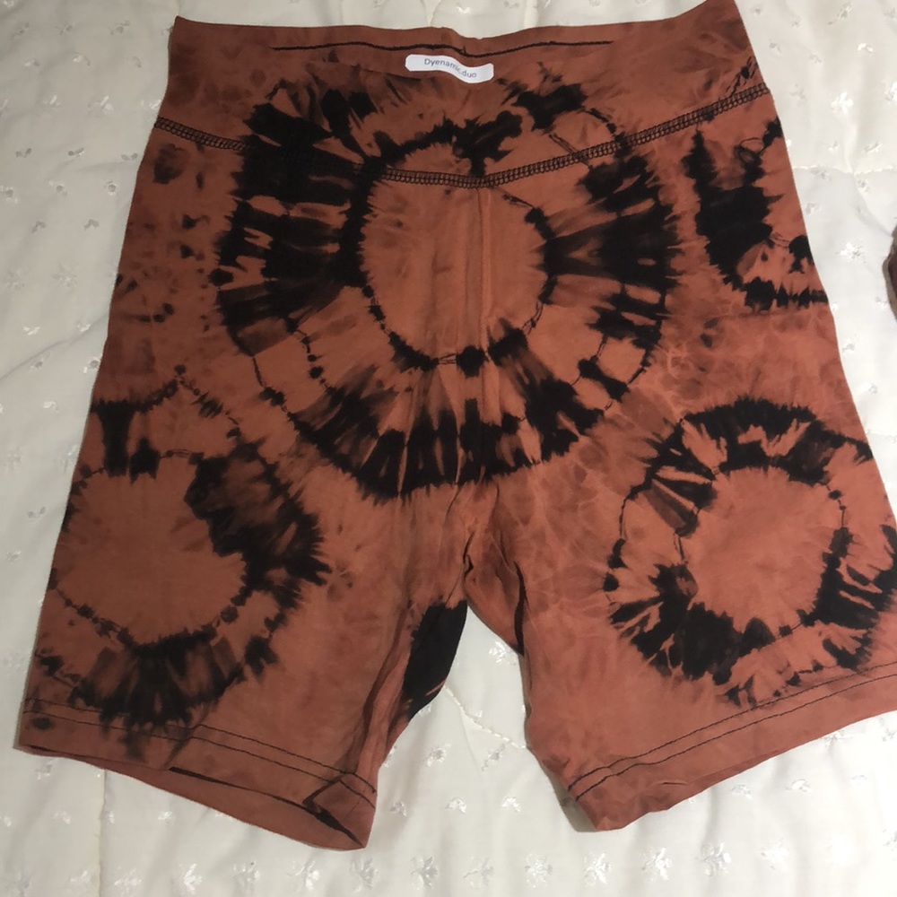 Clothes - Picture 2 of 7
